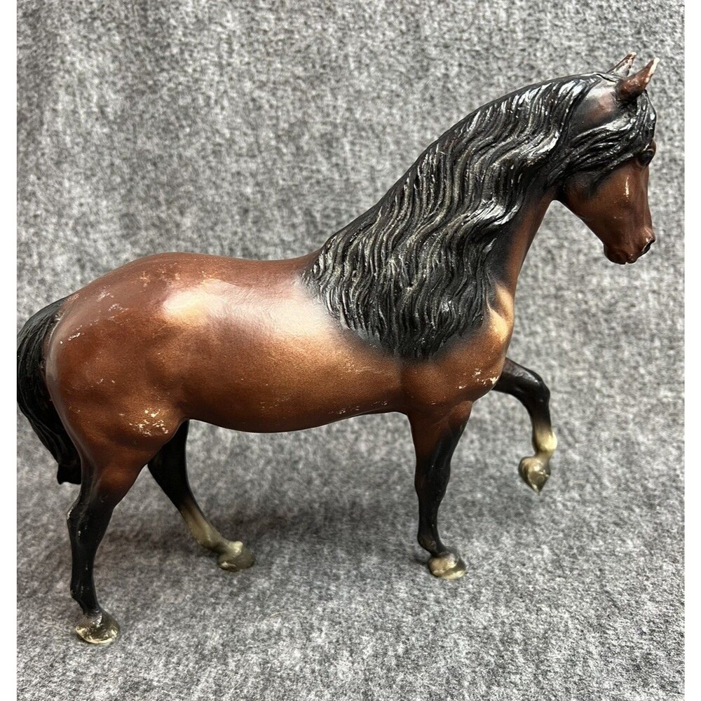 Vintage Traditional Breyer Horse “El Pastor” Famous Paso Fino #61 Chestnut